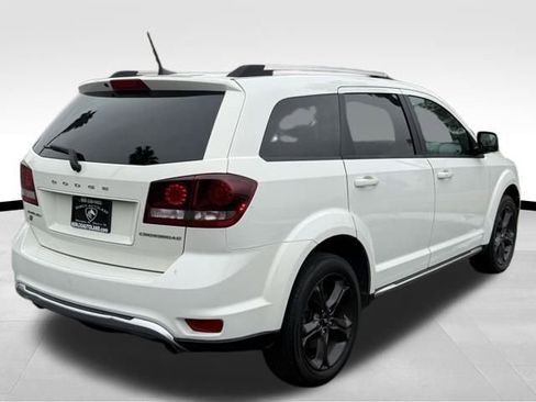 Used 2019 Dodge Journey Crossroad image 6
