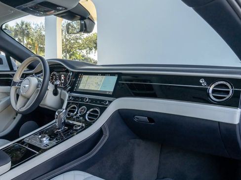 Used 2020 Bentley Continental GT AWD/4WD image 18
