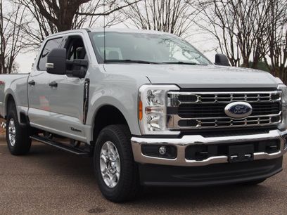 New 2026 Ford F250 XLT w/ FX4 Off-Road Package