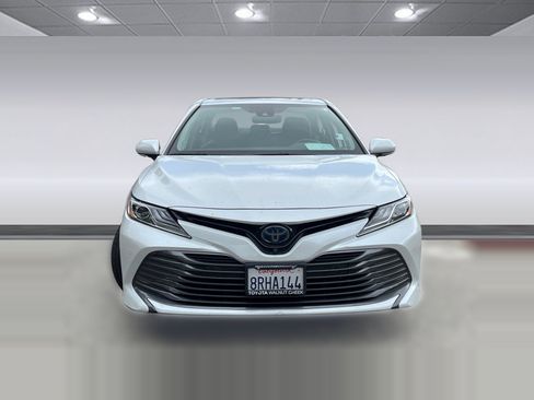 Used 2020 Toyota Camry XLE w/ Driver Assist Package FWD image 4