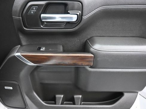 Used 2019 GMC Sierra 1500 SLT w/ SLT Premium Plus Package image 46