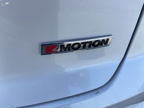 Used 2022 Volkswagen Atlas Cross Sport SEL Premium R-Line image 42