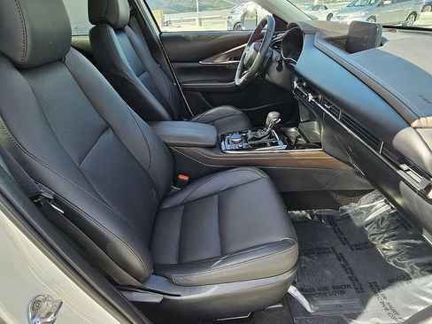 Certified 2025 MAZDA CX-30 AWD 2.5 S w/ Premium Package image 17