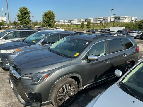 Used 2023 Subaru Ascent Limited w/ Technology Package AWD/4WD image 4