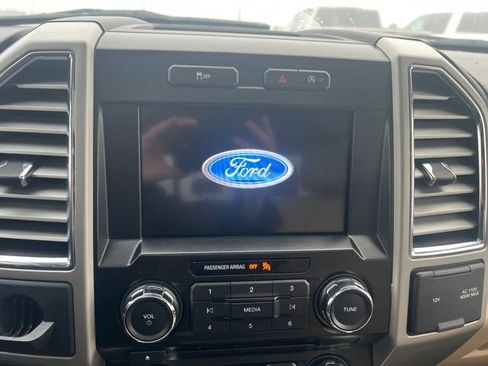 Used 2016 Ford F150 Lariat image 16