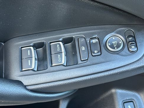 Used 2022 Honda Accord Sport image 12