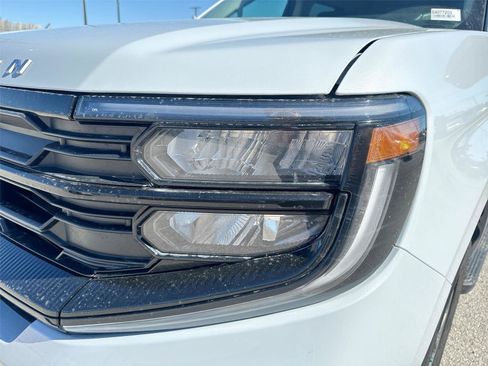 Certified 2025 Ford Expedition Active RWD image 33