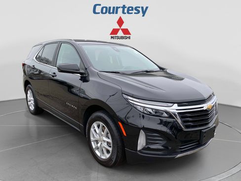 Used 2024 Chevrolet Equinox LT FWD image 9
