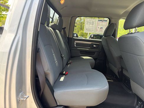 Used 2017 RAM 2500 SLT AWD/4WD image 39