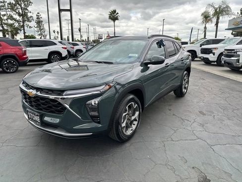 New 2026 Chevrolet Trax LT image 3