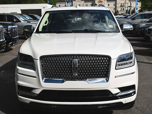 Used 2021 Lincoln Navigator Black Label image 2
