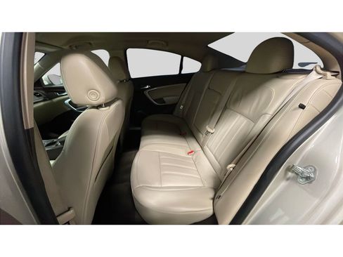 Used 2016 Buick Regal Premium image 33