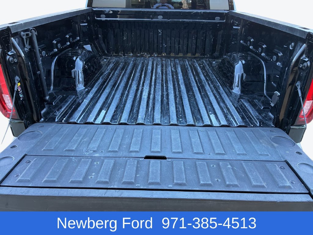 Used 2025 GMC Sierra 1500 SLT AWD/4WD image 12