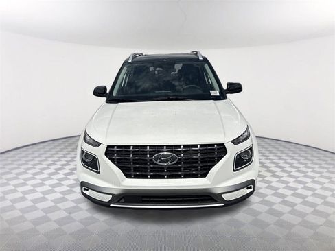 New 2025 Hyundai Venue Limited image 2