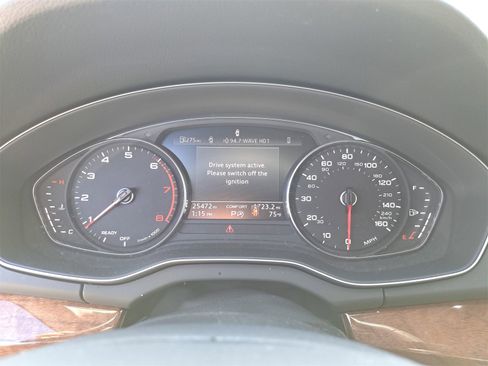 Used 2023 Audi Q5 2.0T Premium w/ Convenience Package image 9