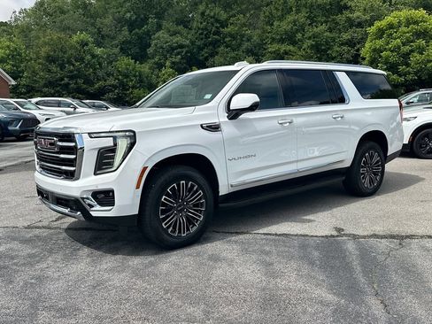 New 2026 GMC Yukon XL Elevation w/ Elevation Premium Package RWD image 2