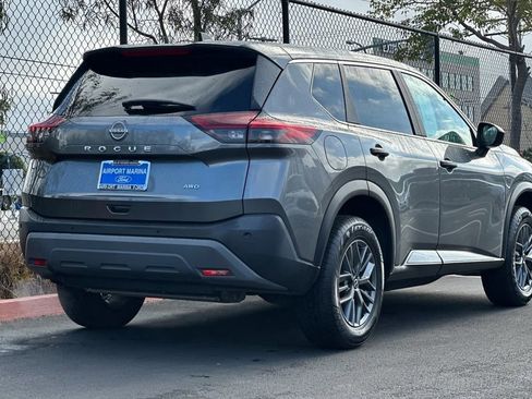 Used 2023 Nissan Rogue S image 5