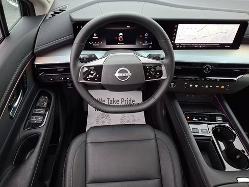 Used 2025 Nissan Murano SL w/ Cargo Package image 2