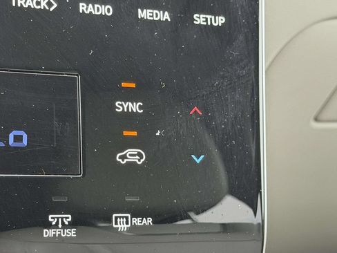 Certified 2023 Hyundai Tucson Limited AWD/4WD image 32