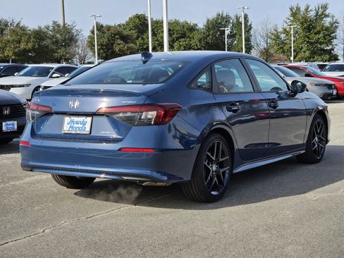 New 2025 Honda Civic Sport image 4