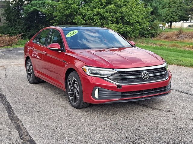 Used 2022 Volkswagen Jetta SEL FWD image 2