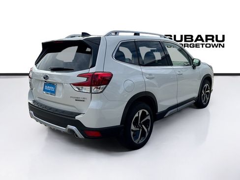 Used 2024 Subaru Forester Touring w/ POP Package 3 AWD/4WD image 7
