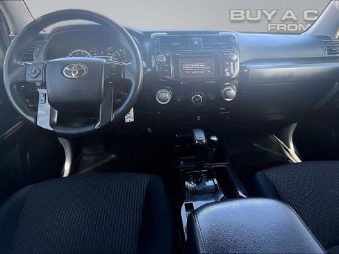 Used 2017 Toyota 4Runner TRD Off-Road AWD/4WD image 16