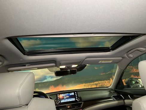 Used 2018 Honda Accord EX-L image 49