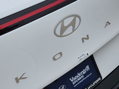 New 2026 Hyundai Kona SE image 8