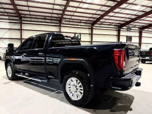 Used 2020 GMC Sierra 2500 Denali w/ Denali Ultimate Package AWD/4WD image 7