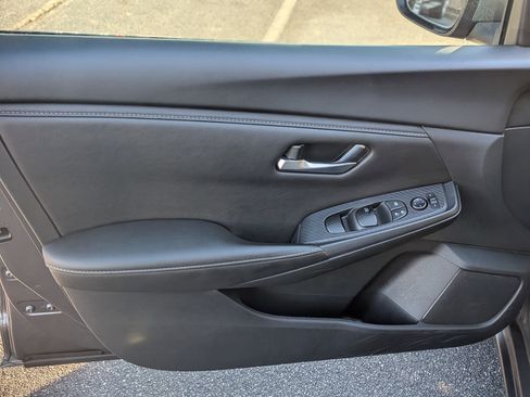 Used 2024 Nissan Sentra SV image 14