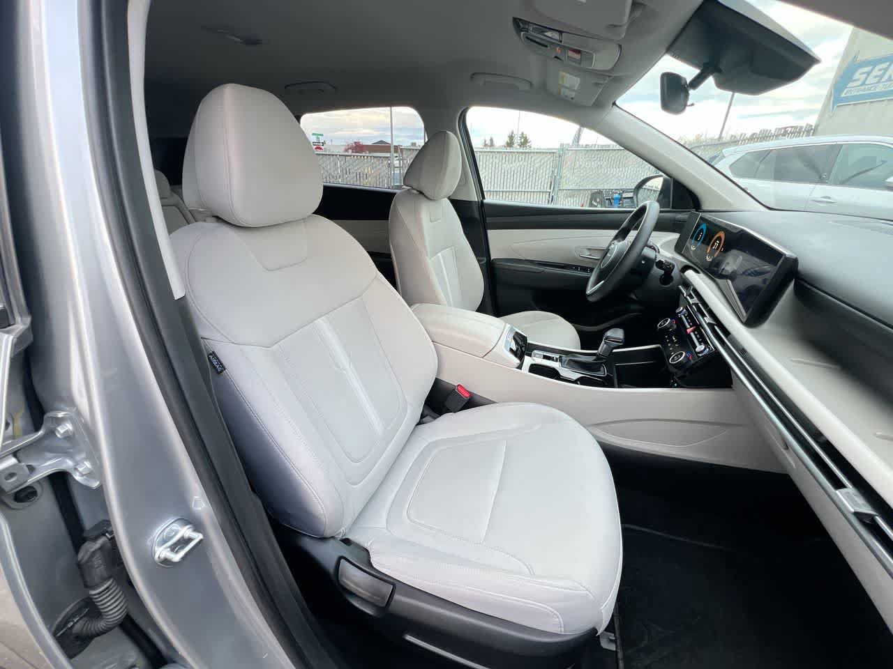 Used 2025 Hyundai Tucson SEL AWD/4WD image 28