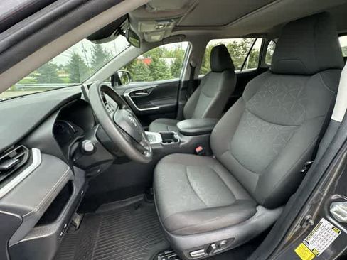 Used 2024 Toyota RAV4 XLE w/ Convenience Package AWD/4WD image 17