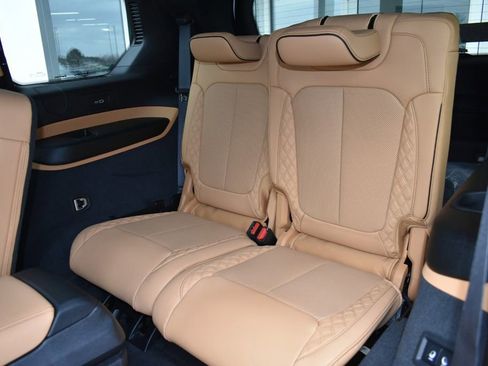 New 2026 Jeep Grand Cherokee L Summit AWD/4WD image 30