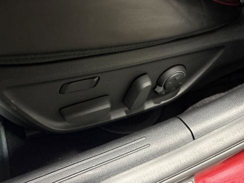 Used 2022 Genesis G70 3.3T w/ Sport Prestige Package image 21