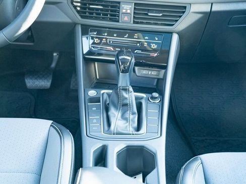 New 2026 Volkswagen Jetta SE image 33