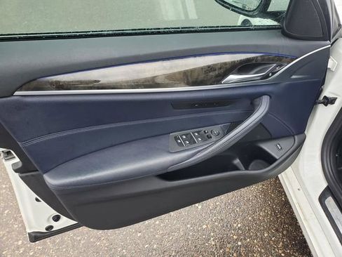 Used 2017 BMW 530i xDrive image 6