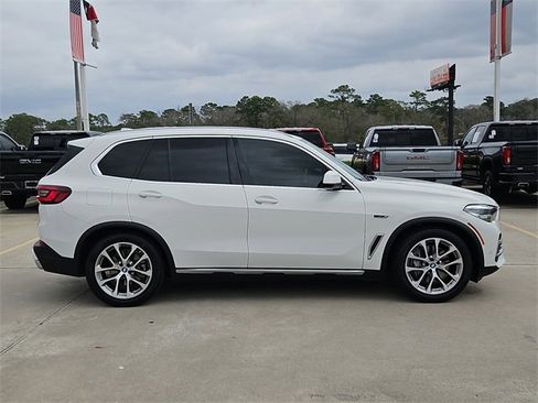 Used 2022 BMW X5 xDrive45e image 9