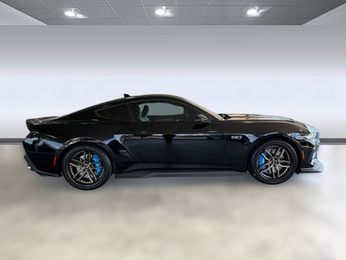 Used 2024 Ford Mustang GT Premium RWD image 8