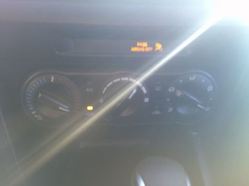 Used 2016 MAZDA MAZDA3 i Sport image 13