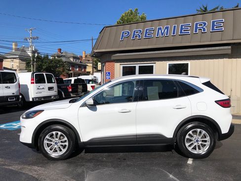 Used 2021 Ford Escape SE AWD/4WD image 3