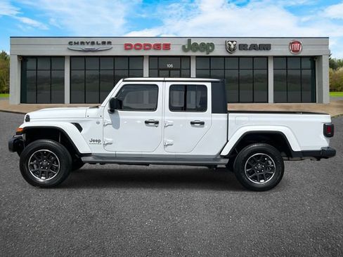 Used 2023 Jeep Gladiator Overland w/ Popular Equipment Package AWD/4WD image 7