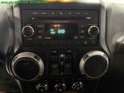 Used 2015 Jeep Wrangler Unlimited Sport w/ Quick Order Package 24S AWD/4WD image 11