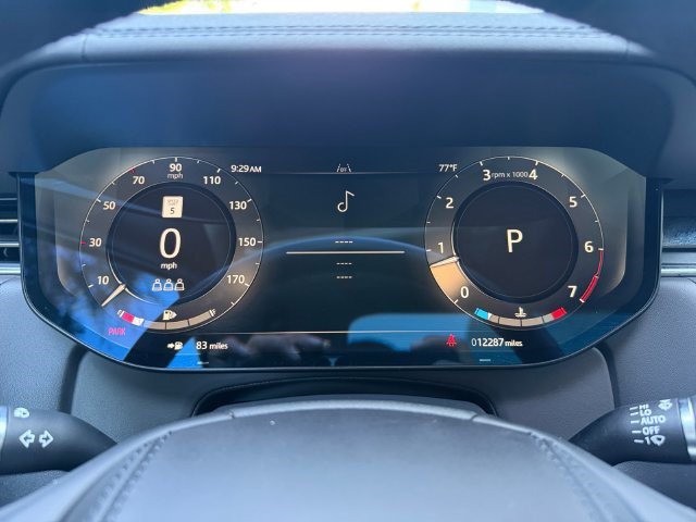 Certified 2025 Land Rover Range Rover SE AWD/4WD image 14