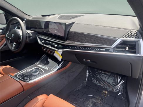 New 2026 BMW X7 M60i AWD/4WD image 23