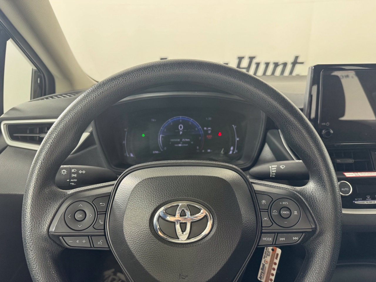 Used 2026 Toyota Corolla LE FWD image 16