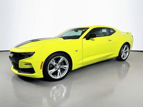 Used 2021 Chevrolet Camaro SS image 3