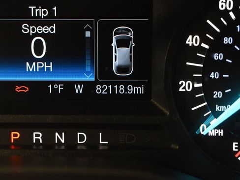 Used 2017 Ford Fusion SE image 26