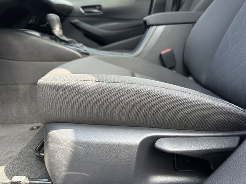 Used 2024 Toyota Corolla LE FWD image 12