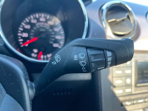 Used 2017 Ford Mustang Coupe image 24